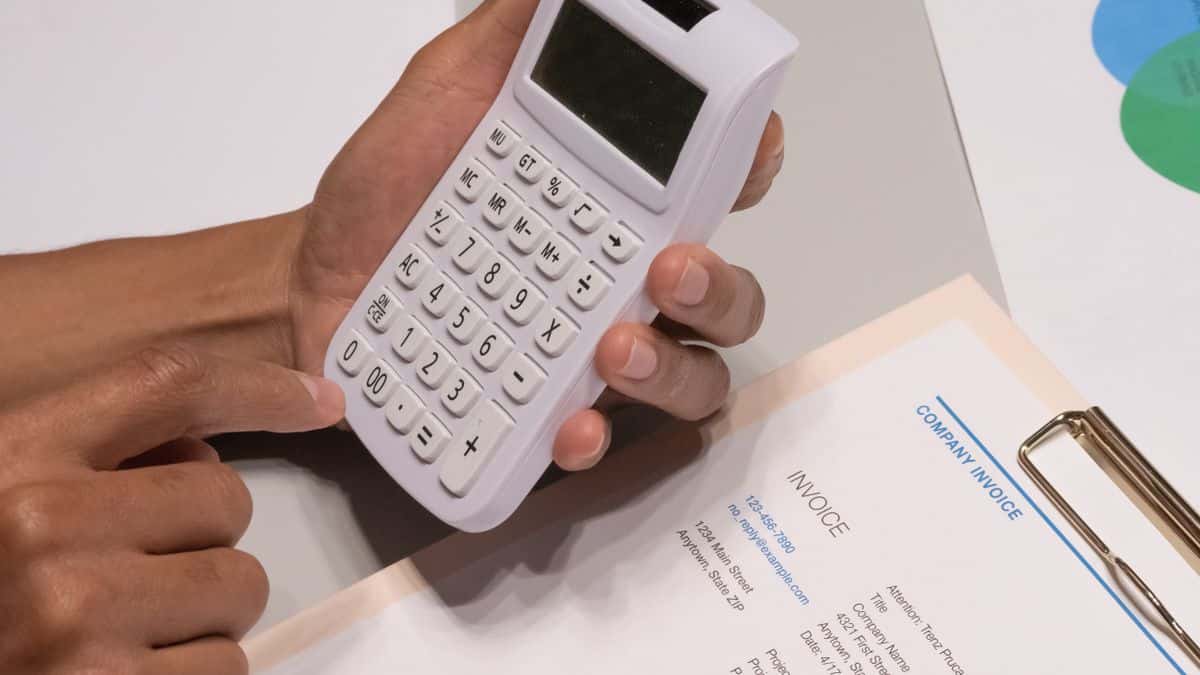 Wat kost een contract laten opstellen: tarieven vergeleken